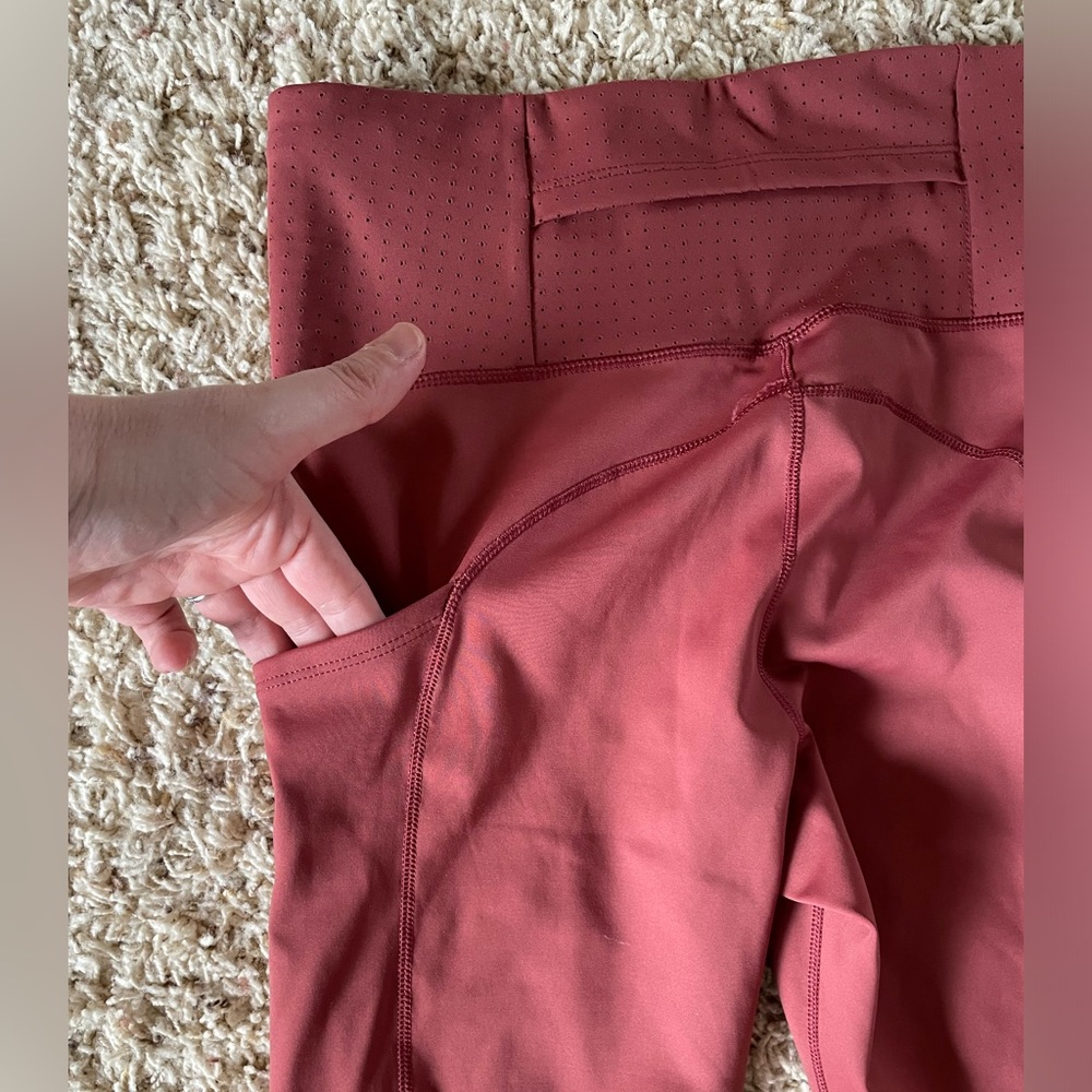 NWT women’s running leggings. Brooks size S - Picture 7 of 8